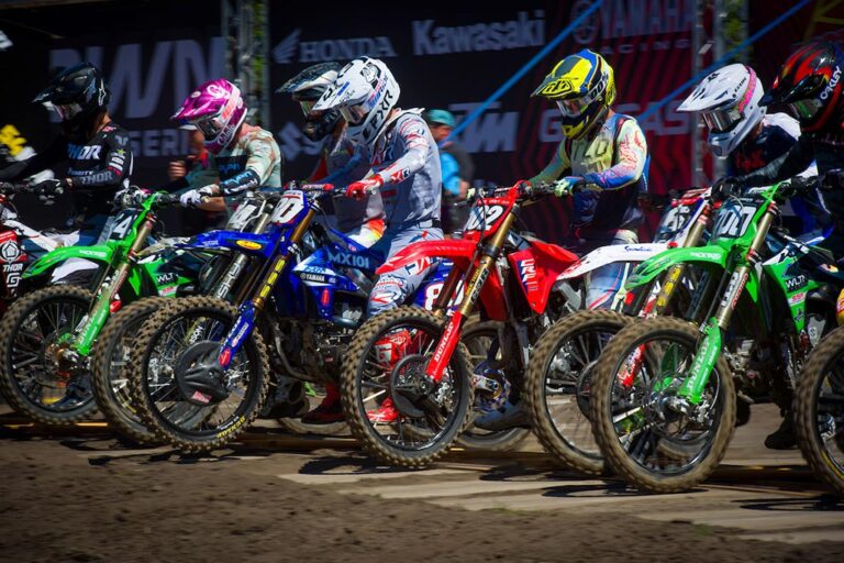 The start of the 250 moto at Cold Lake, AB.